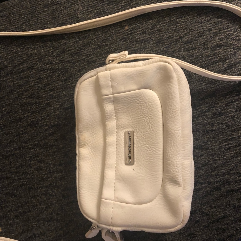 Alfred dunner purse